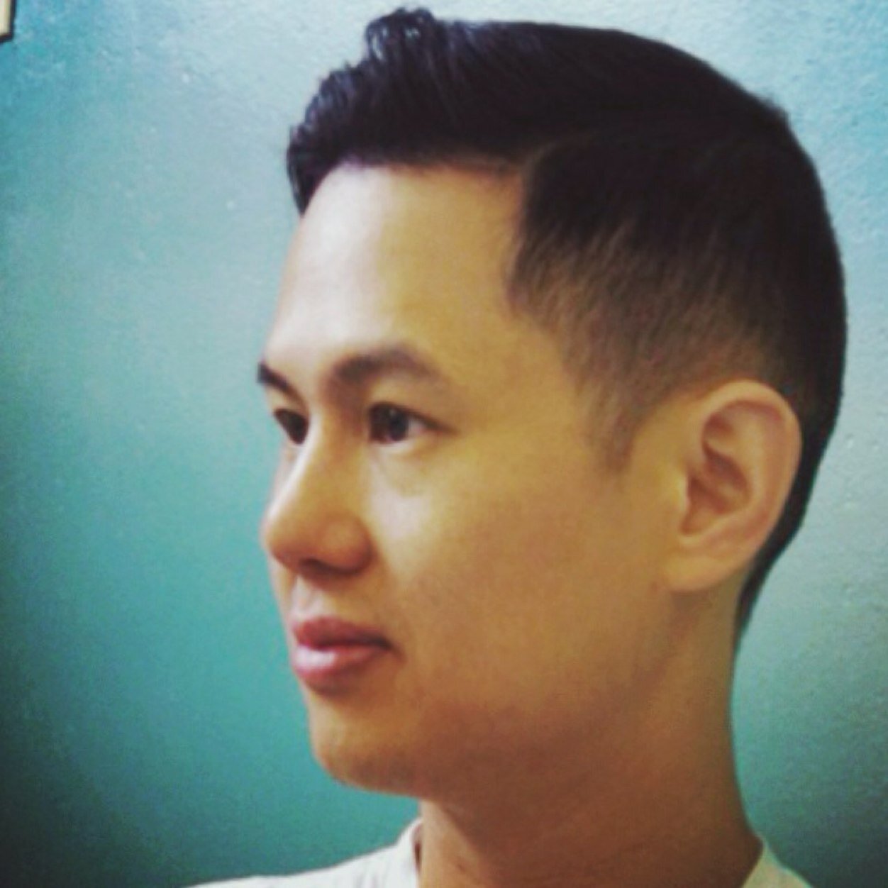 I design physical, digital, and experiential things.
UX Designer @Lenovo
