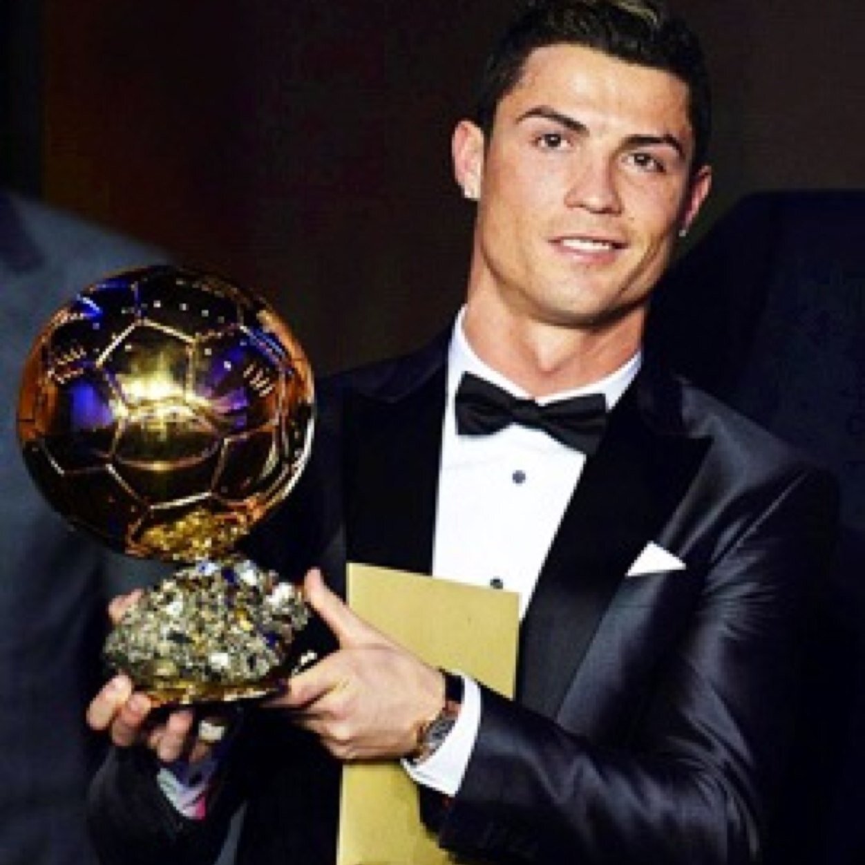 HALA MADRID!!!!!
Cristiano ronaldo