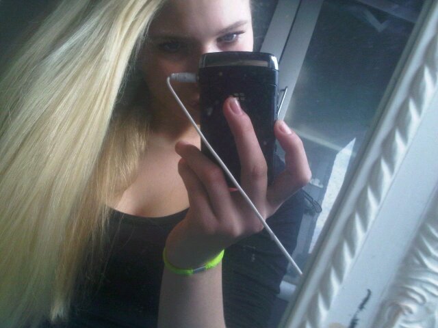 Barbiee122's profile picture. ♡ ♡