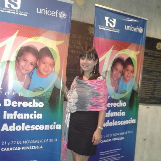 abogado venezolana. Libre ejercicio de la profesion en el area de ninez y adolescencia