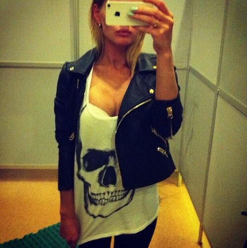 OraBarbu's profile picture. The hardest thing is not talking to someone you used to talk to everyday.