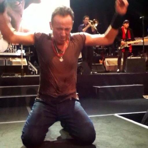 bossfan111's profile picture. I am an absolute Music Lover... Bruce Springsteen is my passion... Love animals and nature and the simple things in life! BRUUUUUUCE.... It's just that simple!!