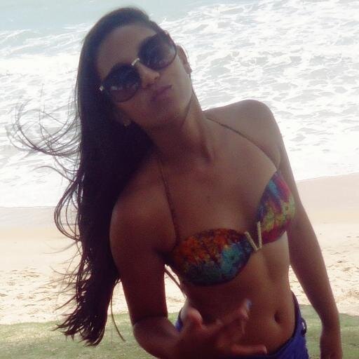 Atriz, famosa e bem sucedida ! Ok! não é meu caso. Mas sou gente boa : )