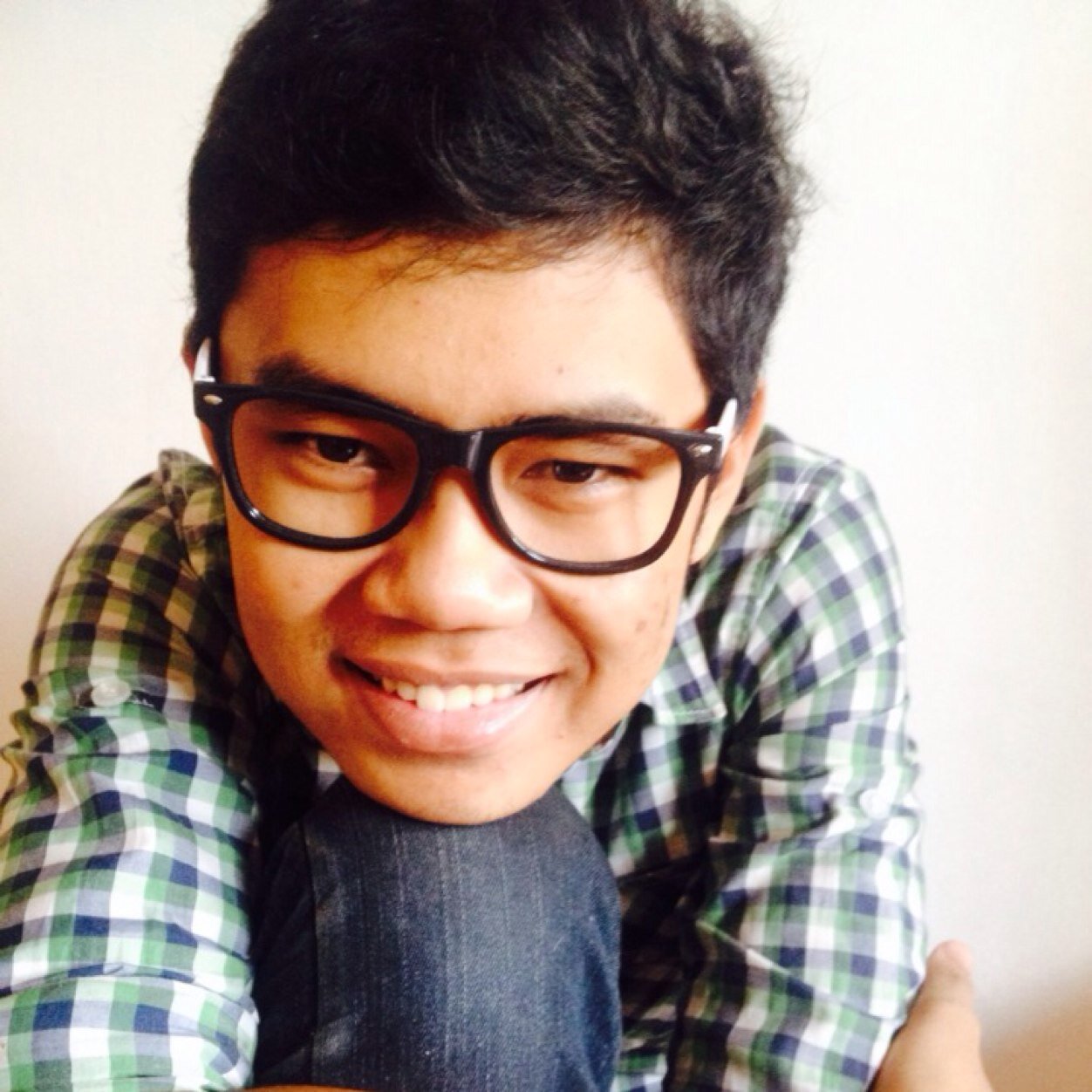 Hi my name mohammad zul aliff.. Follow me i will follow u back.. Wc: Basskaca fb: basskaca :)