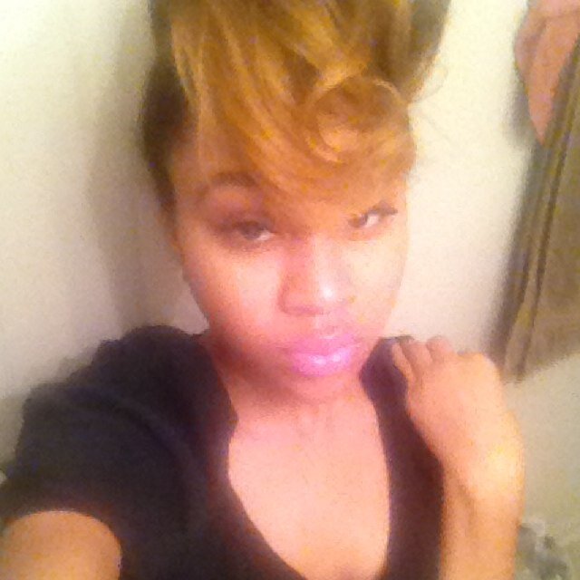 to know me is to LOVE ME ;)..