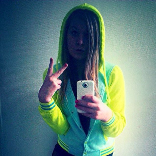 LoveSuperGirll's profile picture. heeii love youxx3 xx shanice...//singing is my life!!!!