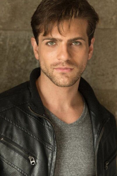 Fan Club Oficial de @azarpablo en Puerto Rico. Actor Mexicano: AURORA, el Talisman, Corazon Valiente.