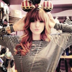 Daughter of Ronald Weasley and Hermione Granger. Proud Ravenclaw. [A_H-RV2's Lead Room-Lvl2-503G] Zayn obnoxious Malik ♡