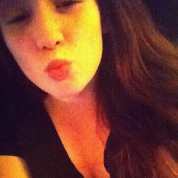 Bday March 23rd 1998, Follow me I'll follow back