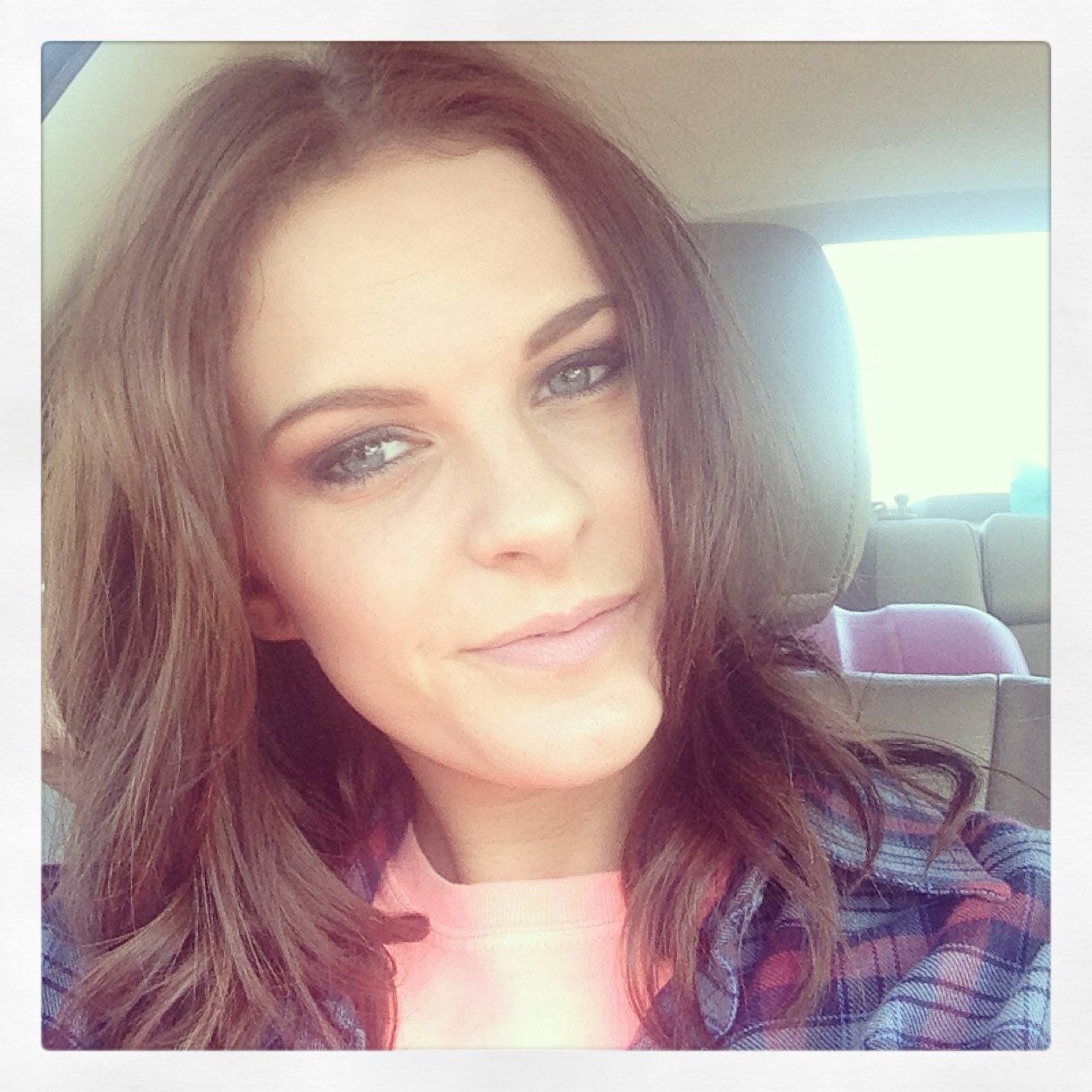 22. Senior at UofM Lambuth. Preschool teacher. Free spirit. Peace, love, and ABC's.