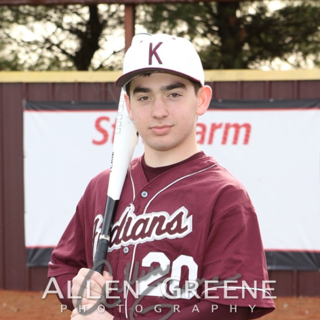 Play football and baseball. Love country music. Love Auburn. #21