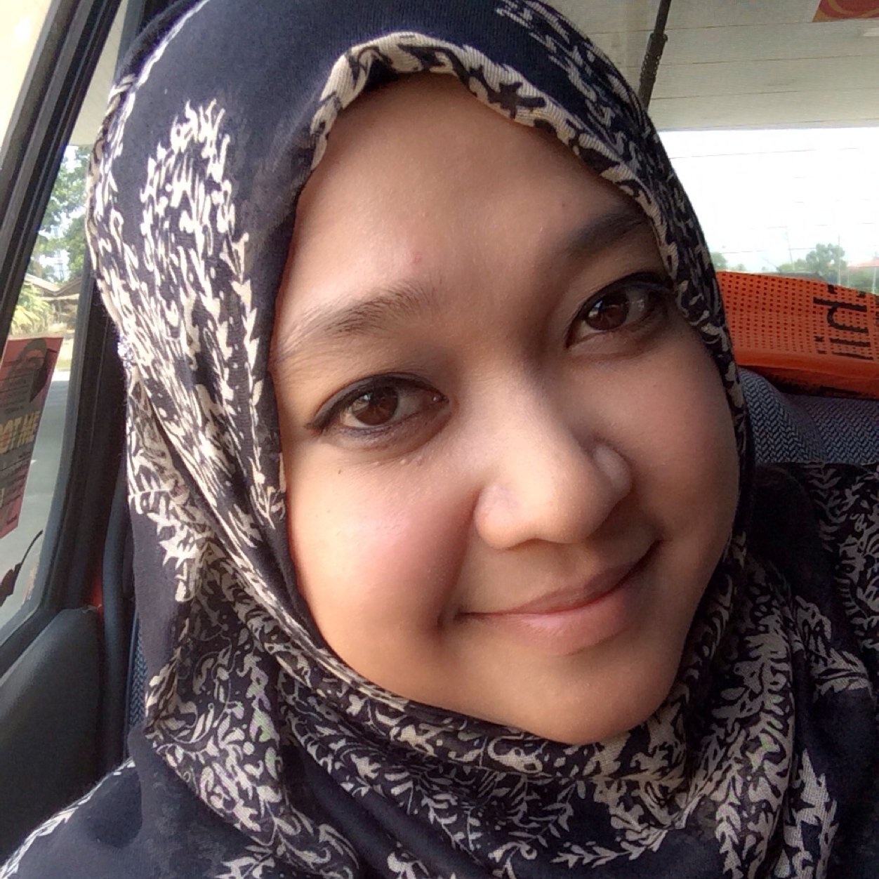 noura_hanif's profile picture. ~29 years old ~Wife for my bestest  Mohd Hanif ~Mummy for my little muchkin Hadeef Zharfan ~Working at U.P.M (Financial) ~FOUNDER Nora's Oven (IG: noras_oven)