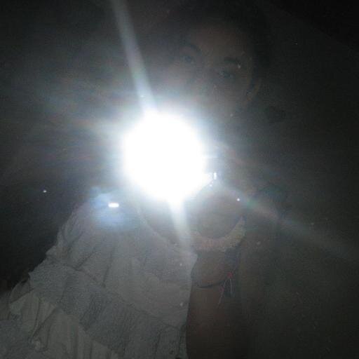 simplemente no necesito de nadie para  ser feliz,detesto a la gente hipócrita,y no pretendo parecerme a nadie ni copiarme de alguien
