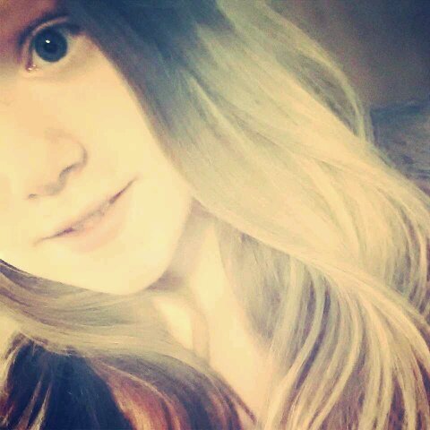 American| teenager| bubble blower| fangirl| Taco|