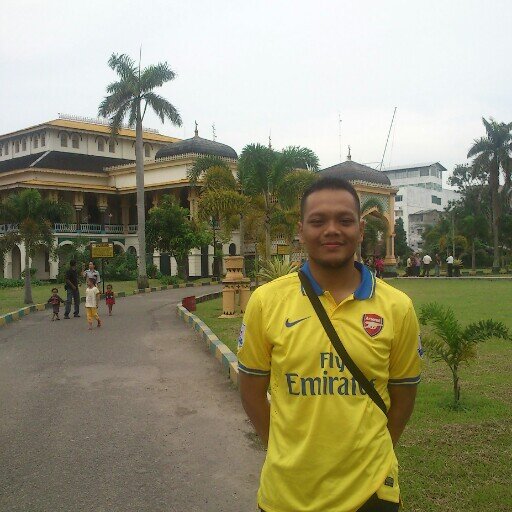moslem | love my family | electrical engineer | gooners