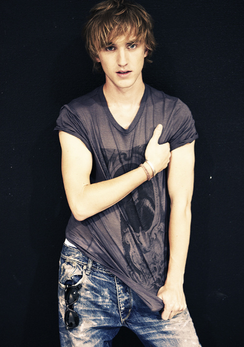 Indianboy619's profile picture. Hello everyone... I am an Indian and Proud to be one... thats enough i think