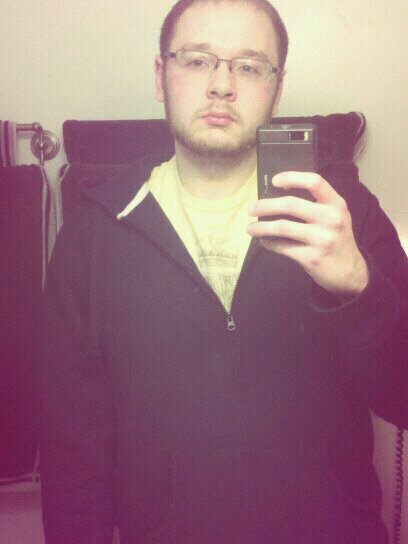 I'm an all around fun person to chill with and is funny. Also got a good taste in music.