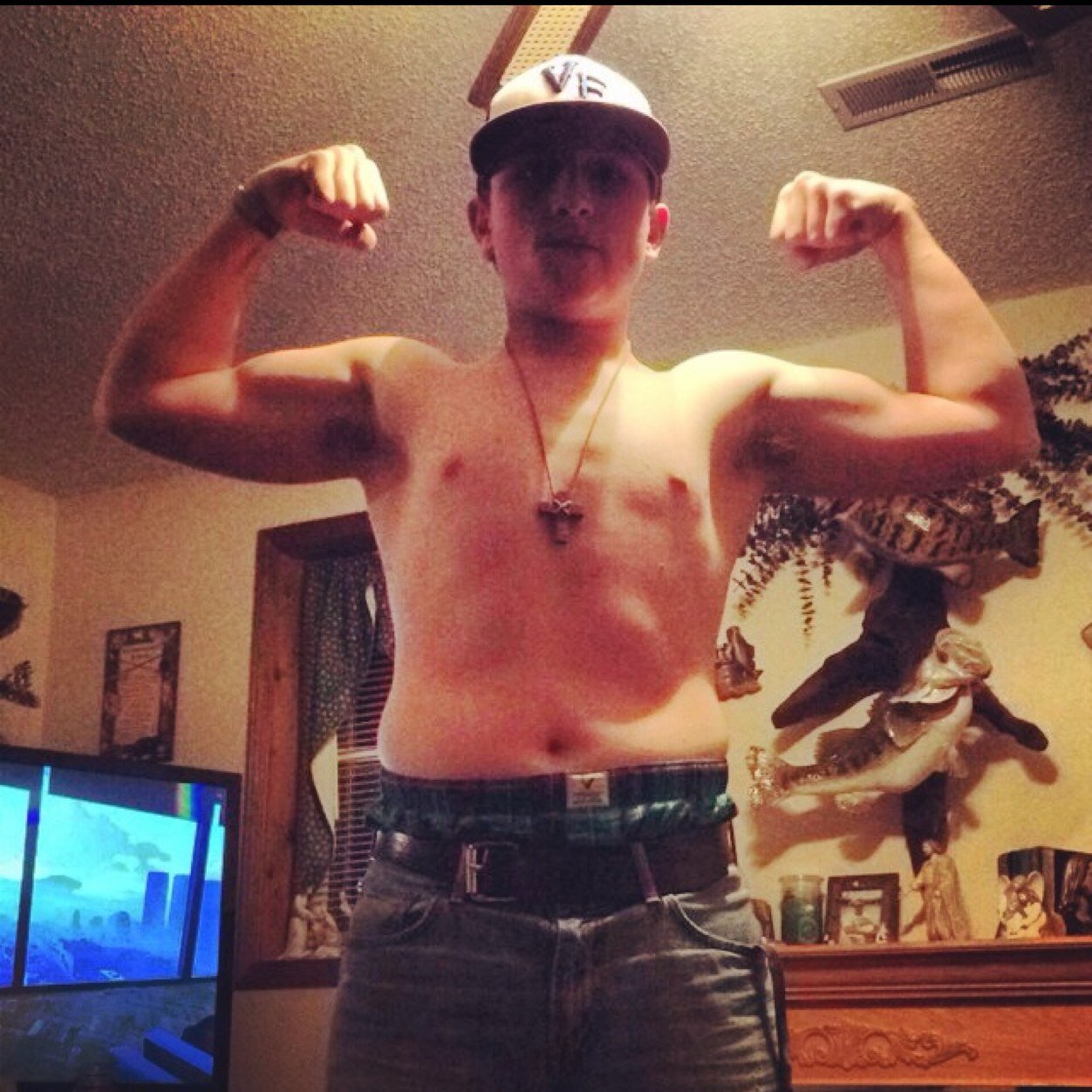 Houwil98's profile picture. Baseball is my sport! #22 Sophomore at VHS 87 Chevy c10 is my ride! Notre Dame Football and the Atlanta Braves R.I.P Andrew Neal Wilmot