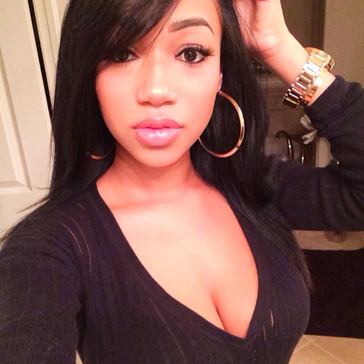 TrillLola|Single|life's a bitch, and then you die✨|roleplay