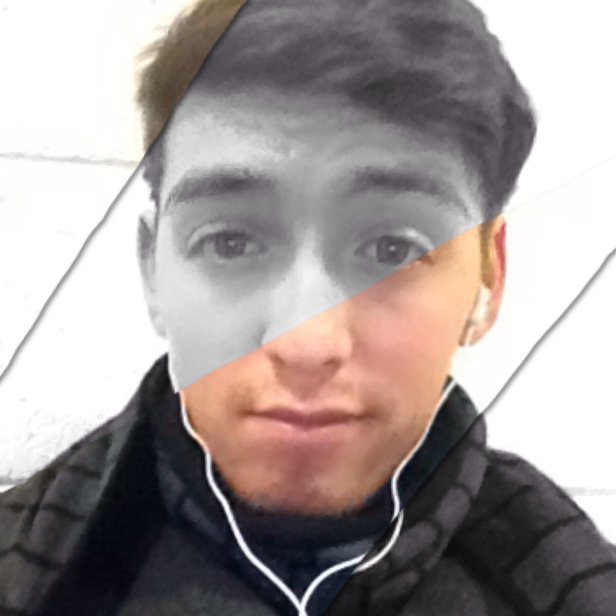 Artsy fashion sence guy here. 22 college student, old fashion, and abtious. Friendly guy :)