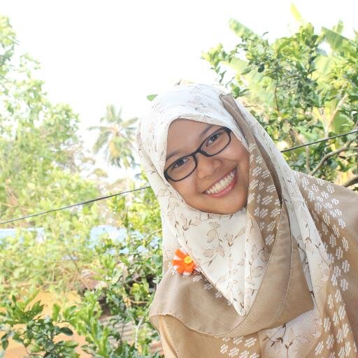 RahmahJamet's profile picture. Rahmah is my name • '98 , the year I was born • Penang , my hometown • Know my name , not my story • Follow me ? mention and I'll follow you back ! •
Kedah :)