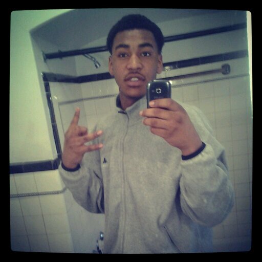 My Mama had mo heart then my Dadyy Bitch Ass