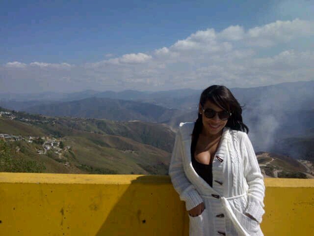 Claudiaemb's profile picture. 