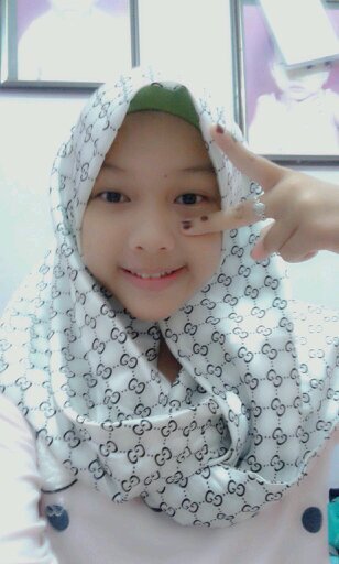 Malika ouvsir||pin 7524AC15
