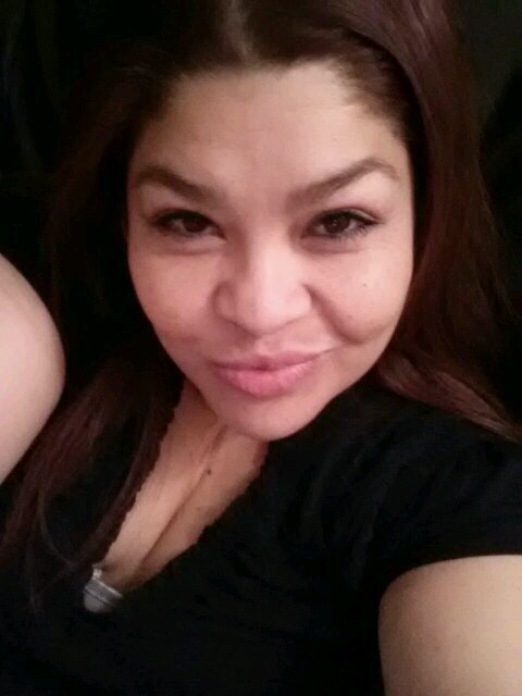 single loving momma of 2 beautiful kiddos :)