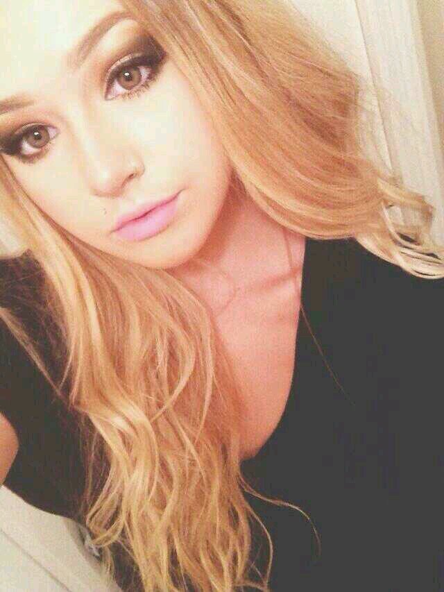 Stay strong you're a princess or PrinceHiii! I'm Camilla I'm crazy funny, hyper, nice, and friendly! Talk to me!