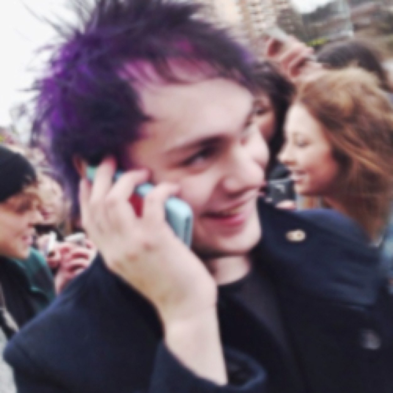 follow @505KINK for a dm to calum michael luke and ashton + 5sos band acc