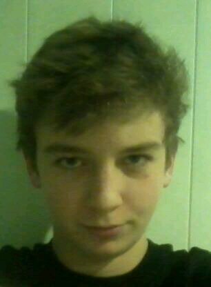 J'aime la Techno la dubstep et du darkte 333 mon skype si vs voulez: discopingui