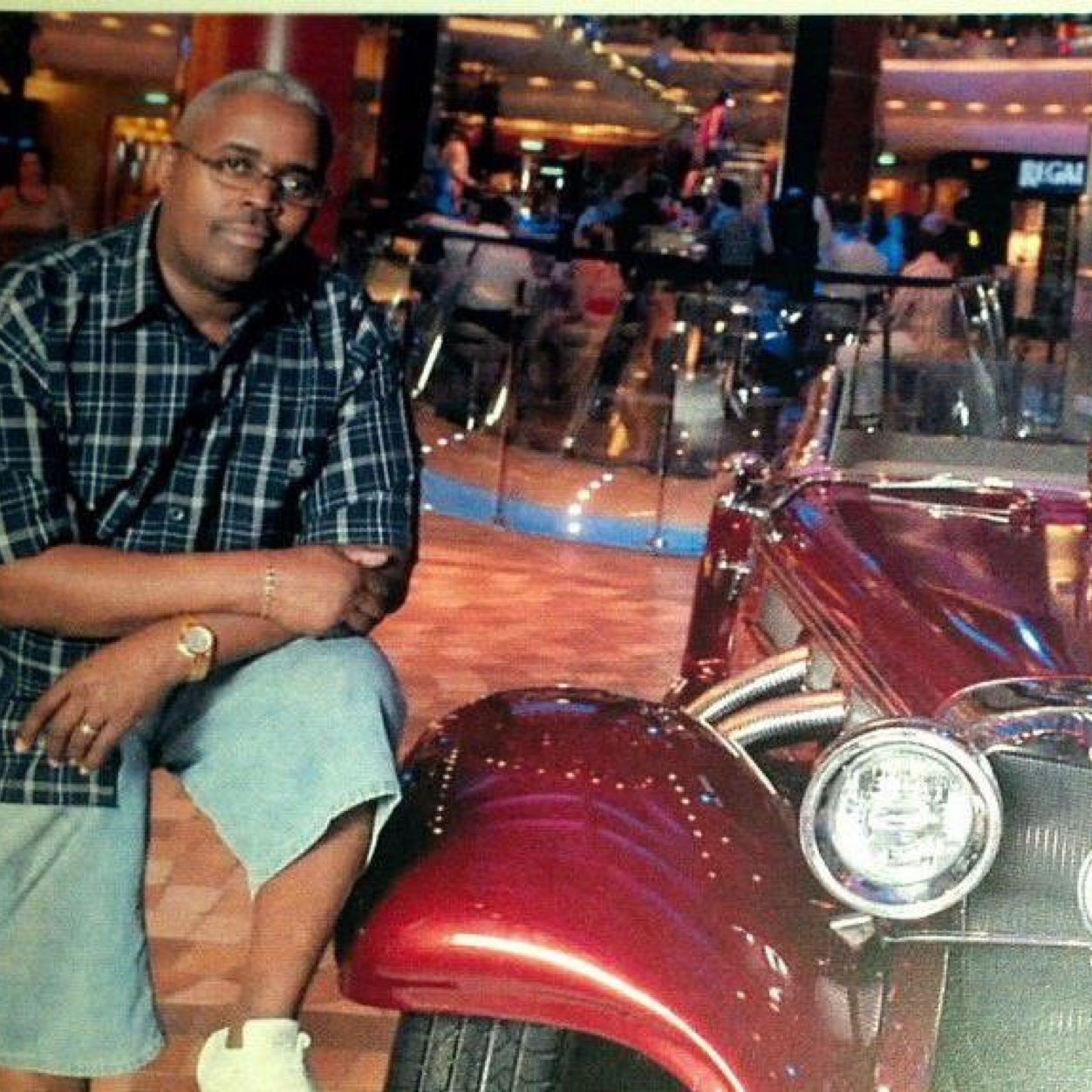 uncleherbielove's profile picture. the coolest unc around