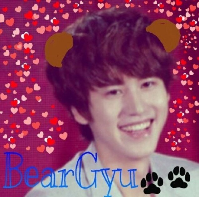 ▷ Kyuhyun bot of the Super Junior.