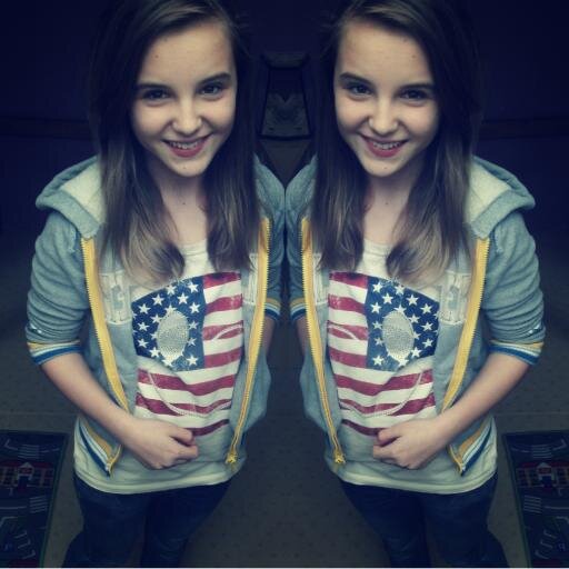 ElllBieber's profile picture. I am ℬℯℓιℯℬℯr †. My name's Ella.I'm 13 y.o.I live in #CzechRepublic. I Love @justinbieber !! #CzechAndSlovakiaBeliebers ♥ Please follow me !:) Repay!