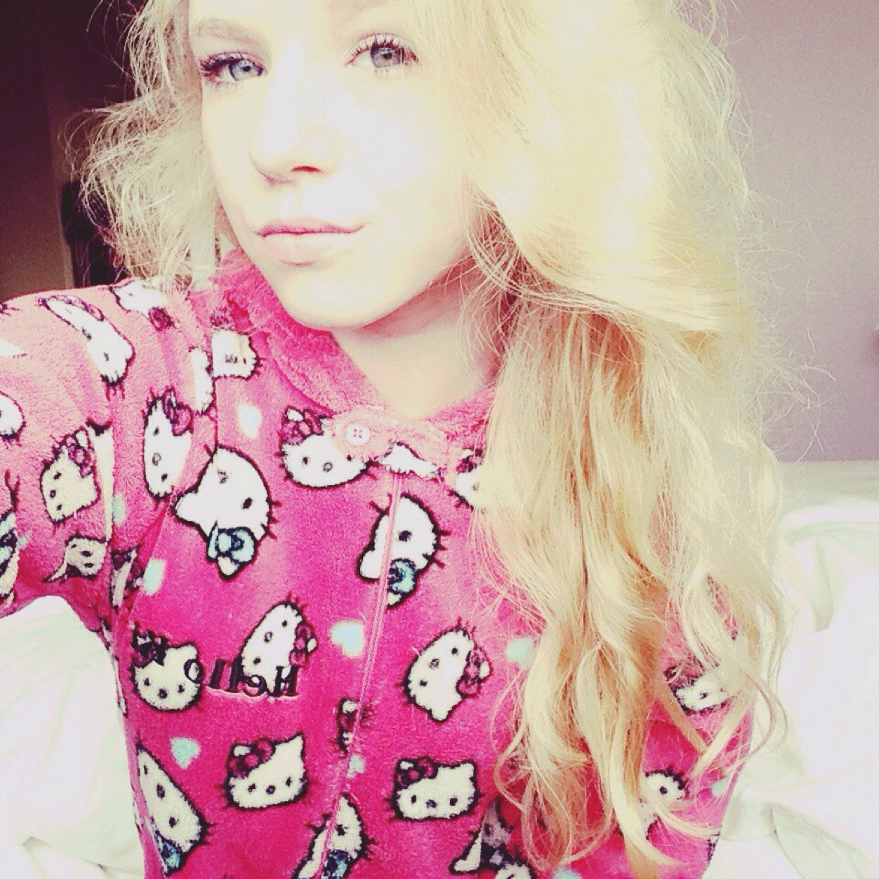 hhyf_x's profile picture. 