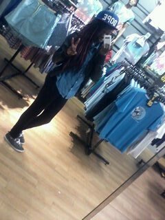 follow me and ill follow back you geeks :)