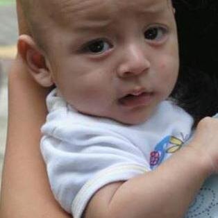 AlPupantara's profile picture. Jangan takut melawan arus. Sebuah layang-layang dapat terbang karena menentang angin, bukan mengikuti arah angin.