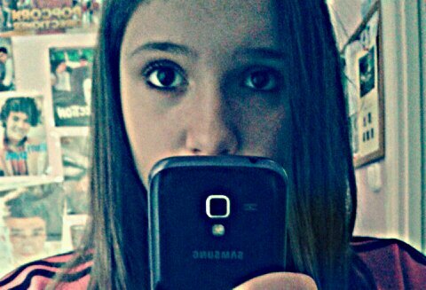 Huhuu I'm Directioner and Peacer :33333