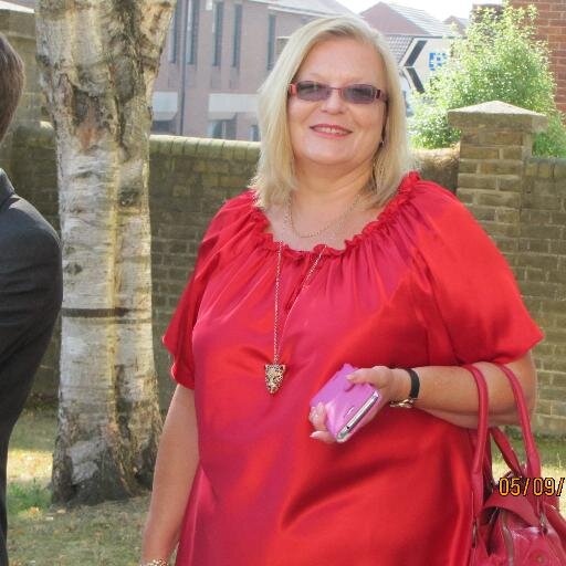 tinaadamson25's profile picture. 