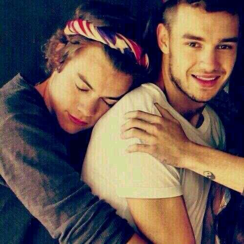 lauravamoreno's profile picture. Real bands save fans,real fans save bands.