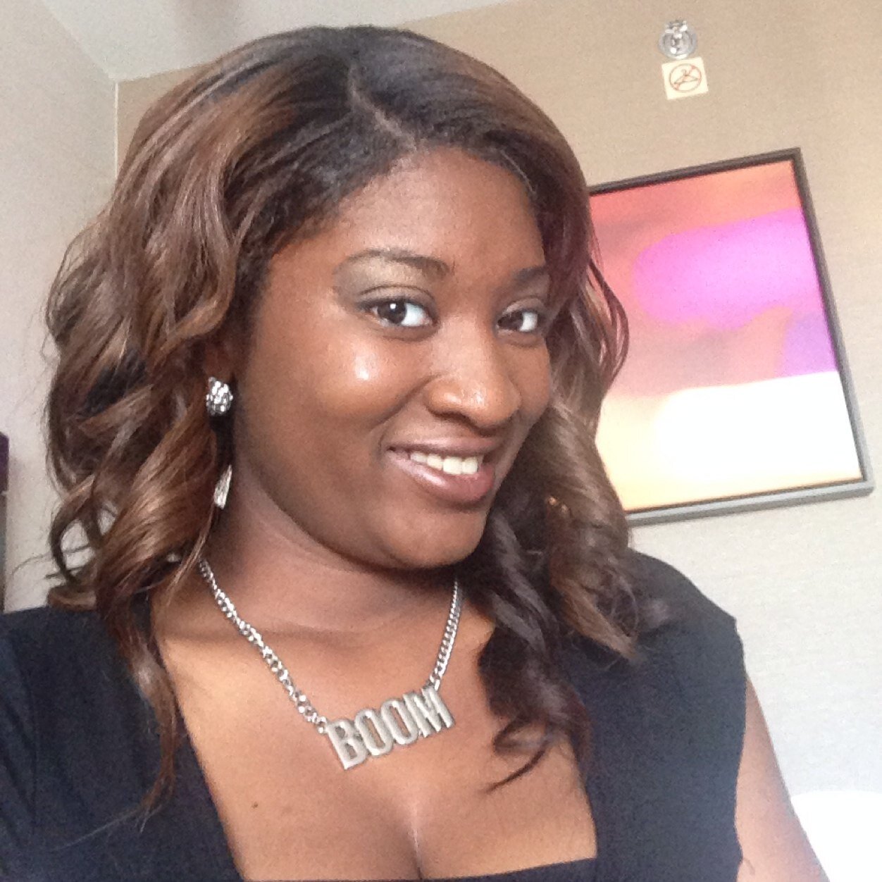 The prettiest girl you've seen....with the heart of a man...n the soul of a player...so follow me at your own risk...ill return the favor.. Follow me on
