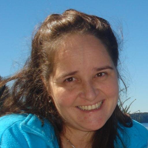 Docente y estudiante por siempre!!! La vida es una larga y placentera carrera donde hay todo por aprender.