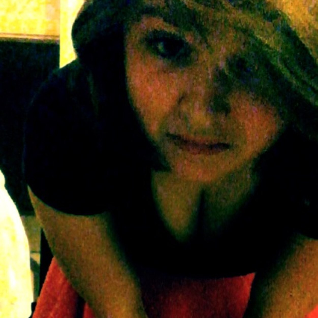 just your average girl from grimsby! if you like me i like you :3 always smile even when your heart is frowning