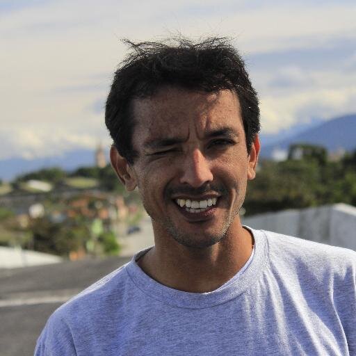 | Skatista desde 1990 | Casado | Gamer) | Pai | Fotografo Amador |