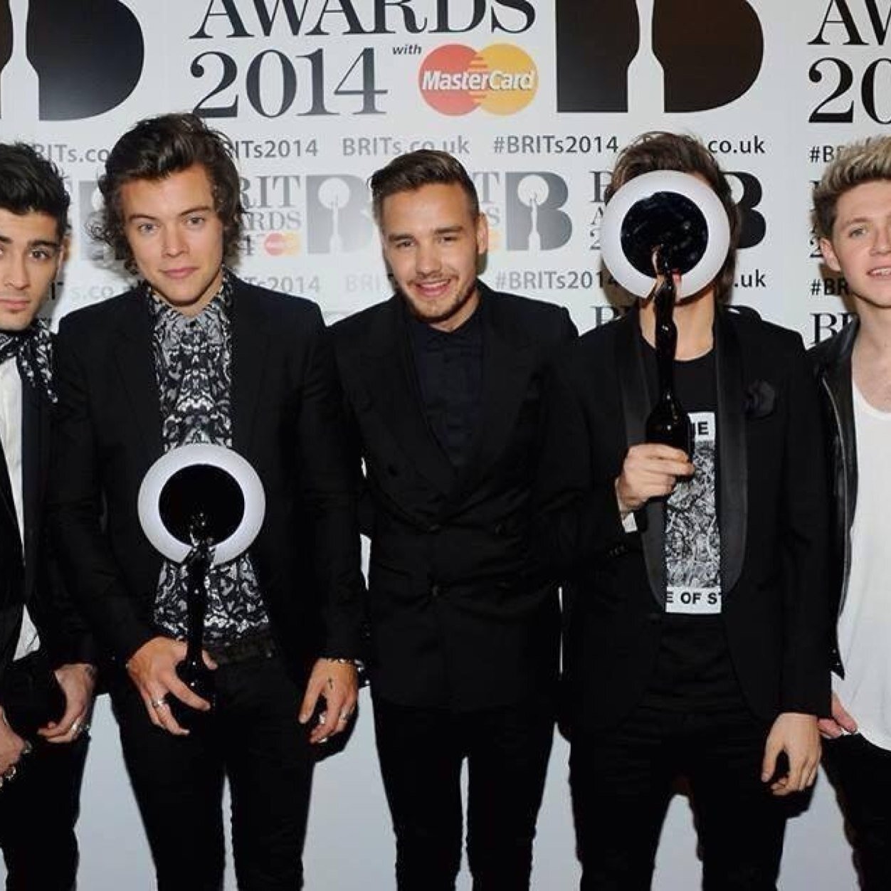 We like Boy Bands and Food♥