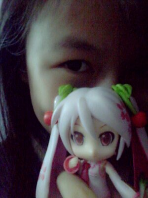 born to learn and try hard, but believe me I was born with lots of love! :3 ~~~~ E-mail me tandith28@gmail.com