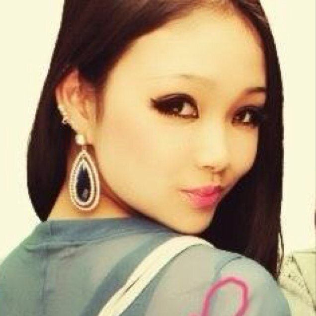 I especially like Lindsay Lohan, Yuya Tegoshi,Tom Felton,Spirited Away,Demi Lovato,Elizabeth Gillies and L.A♡ Pls talk to me in a friendly way. How fat I am!