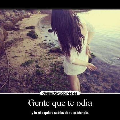 divinapastori's profile picture. SE TU MISMO SIN MIEDO A LO QUE PIENSAN LOS DEMAS.