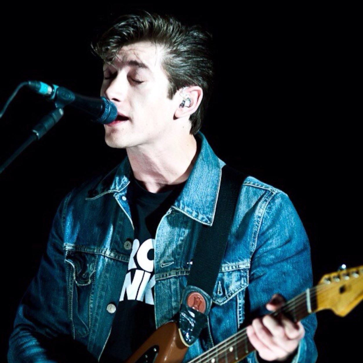 arctickristen's profile picture. bands bands and more bands